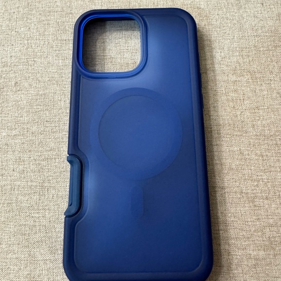 Apple iPhone Case in Stylish Blue - iPhone 16 pro max - Picture 2 of 4